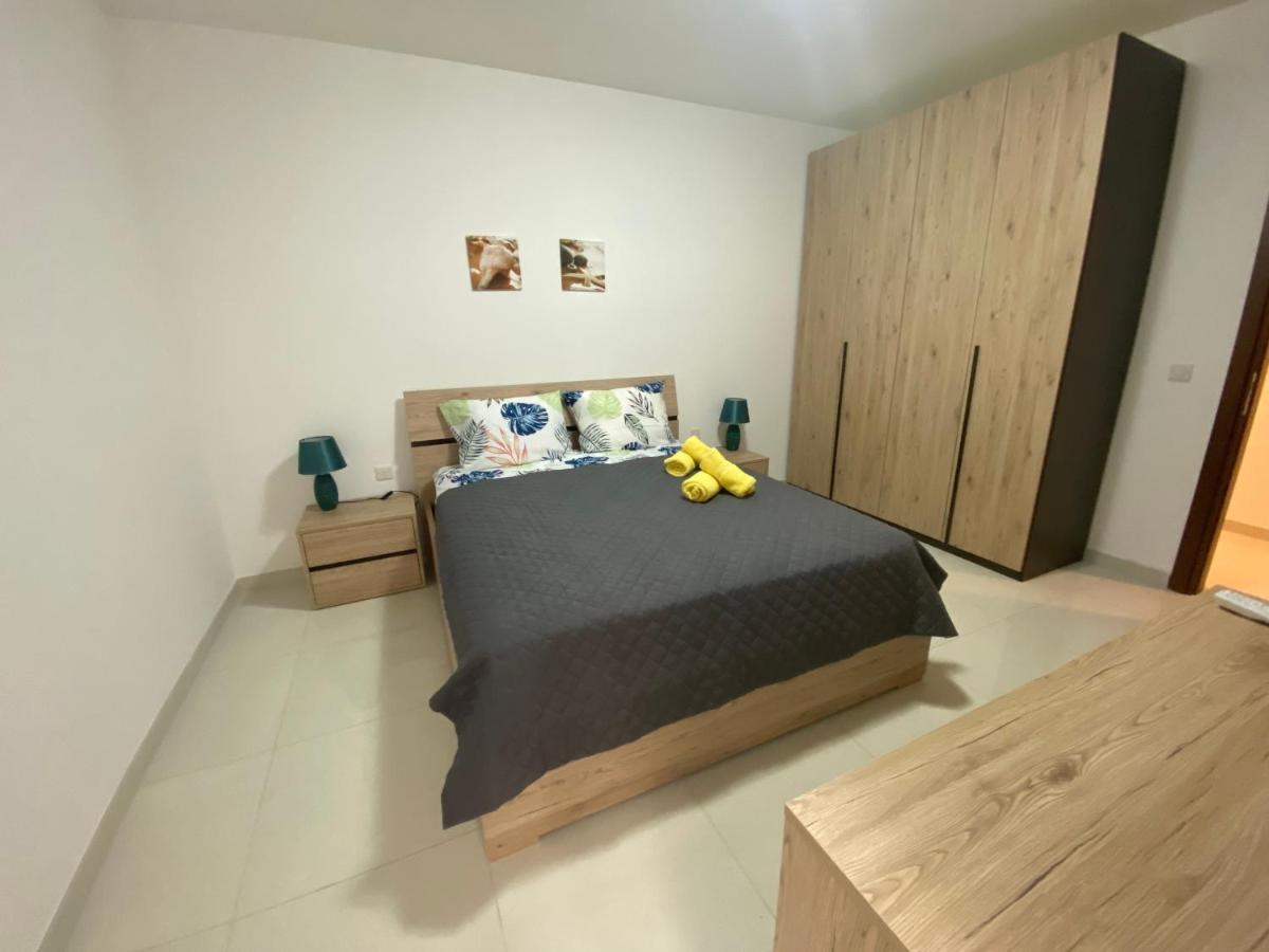 Sunshine Apartments Mellieha - Modern Three Bedroom Ground Floor Apartment With Yard Extérieur photo
