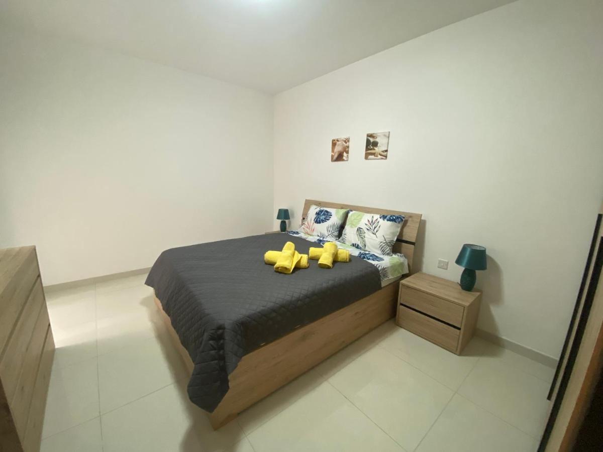 Sunshine Apartments Mellieha - Modern Three Bedroom Ground Floor Apartment With Yard Extérieur photo